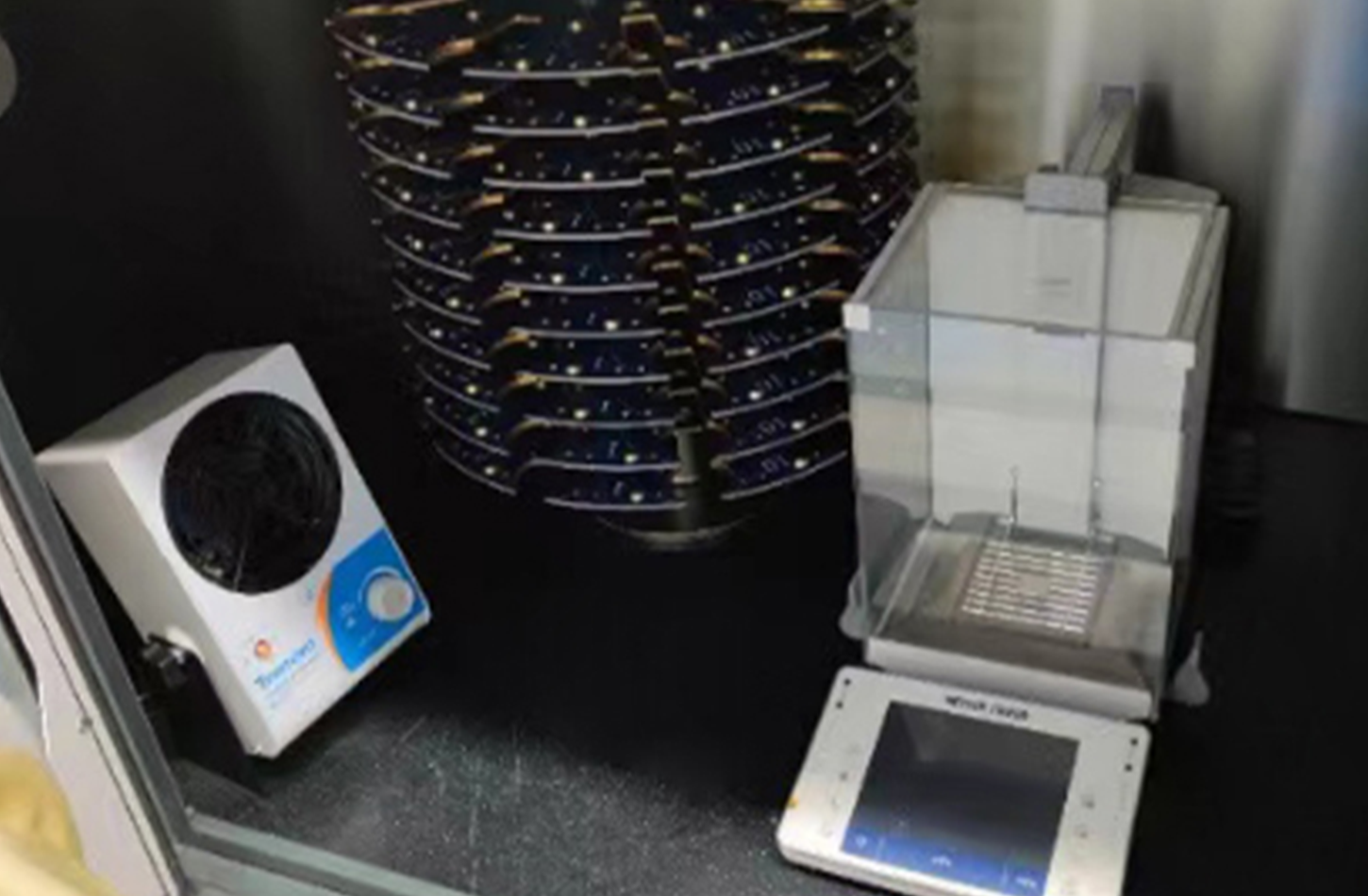 电子天平消除静电，提高称重精度应用